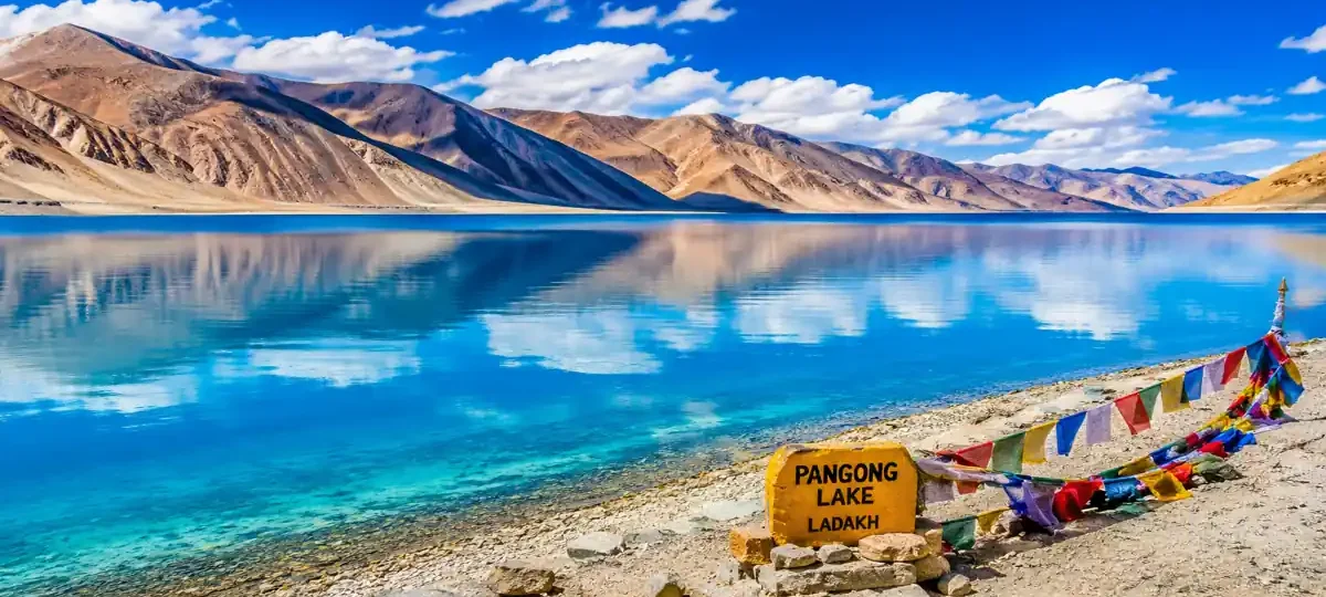 Pangong Lake scenic landscape
